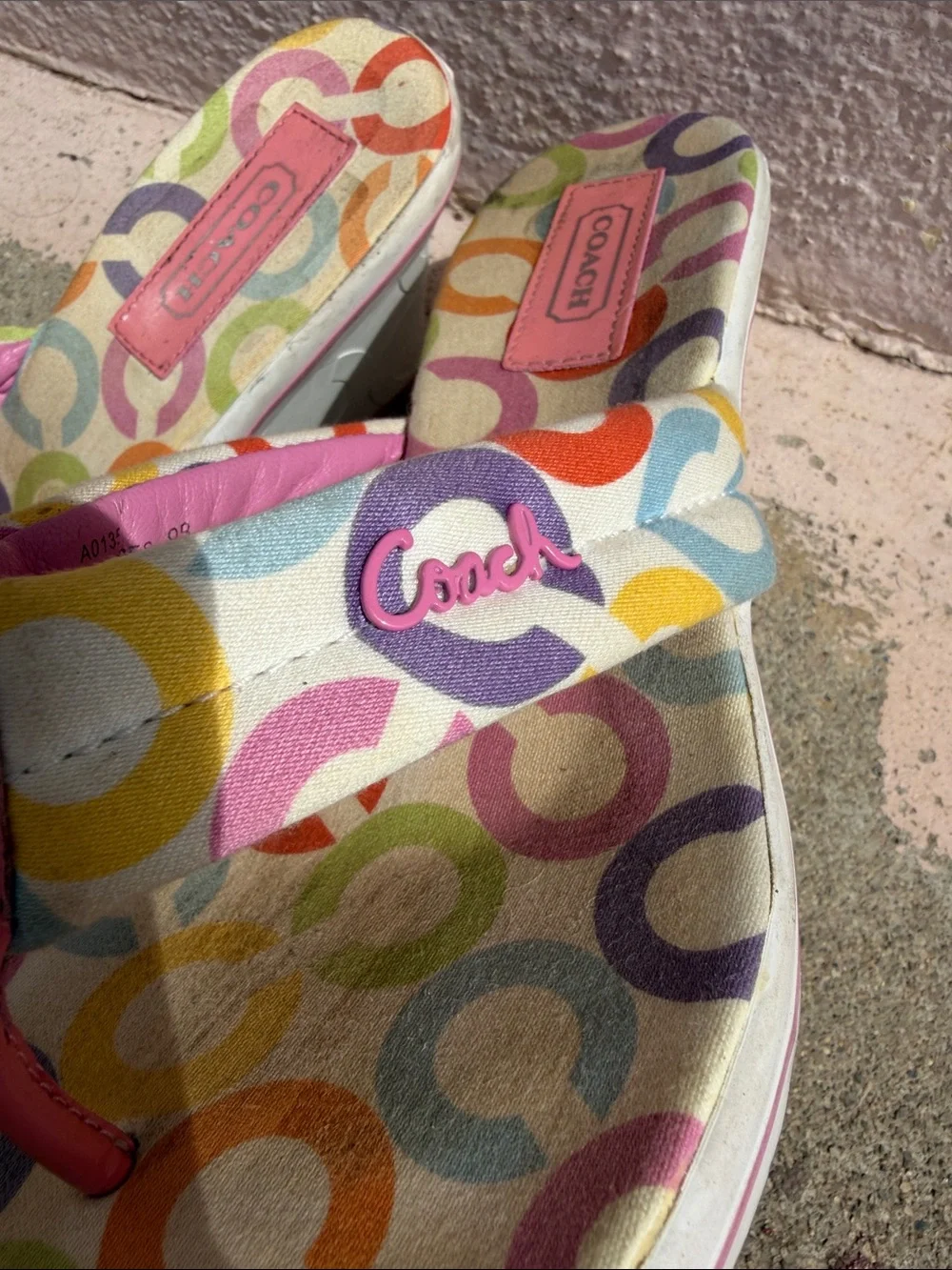 Y2K Coach Dalores A0135 Wedge Flip Flops Multicolor Signature C Pink Size 9B